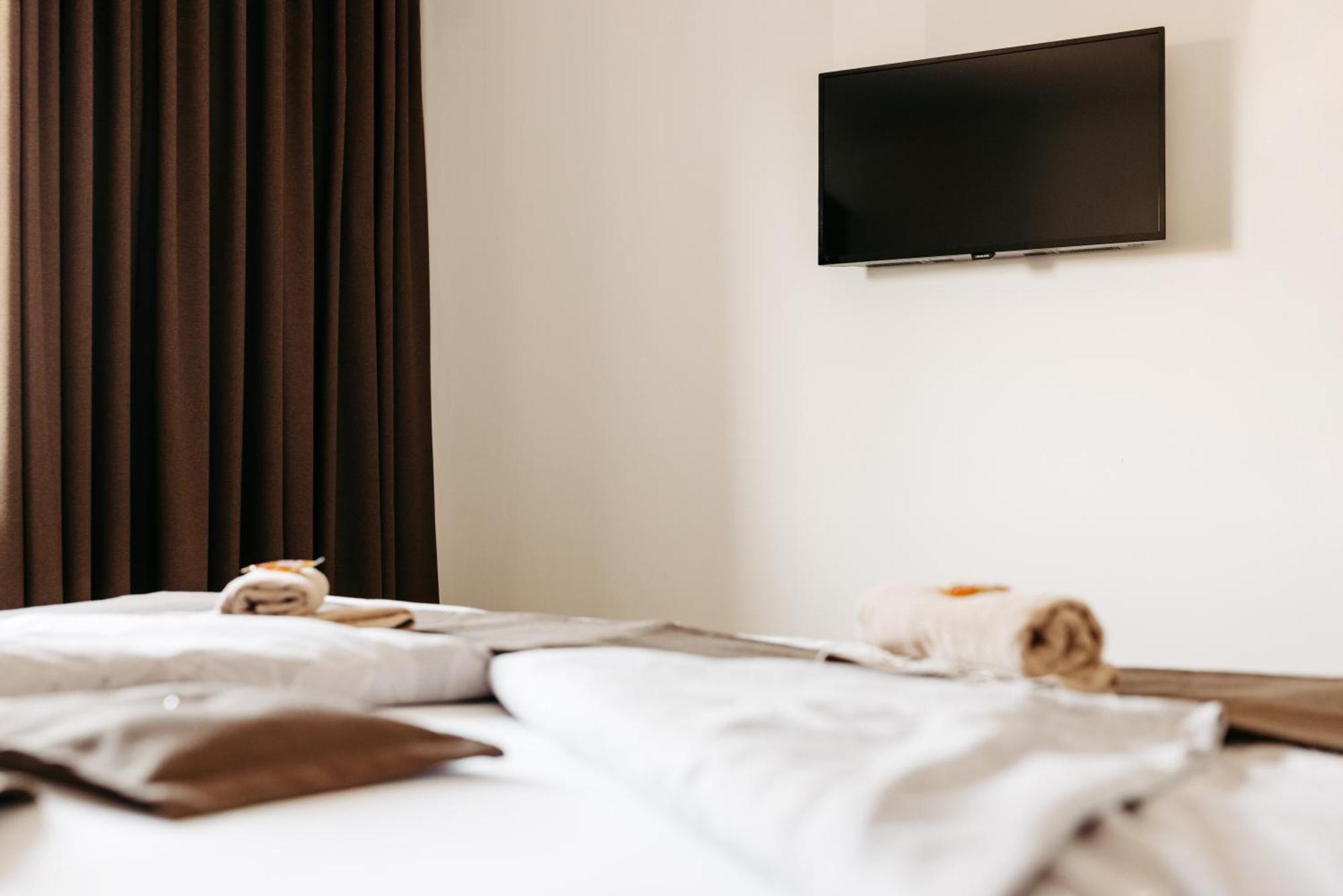 Hotel Murat Potony Kültér fotó